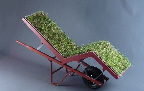 chaise-herbe-brouette